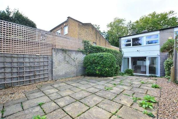 Morden Road Mews, London, SE3 - Photo 1