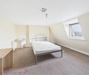 1 bedroom in a house share to rent - Photo 6