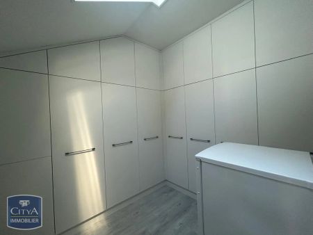 Appartement à louer 4 pièces 69.81m² - Photo 3