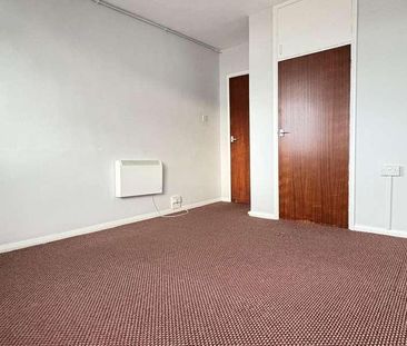 Dean Church House, Fifth Avenue, Portsmouth, PO6 - Photo 2