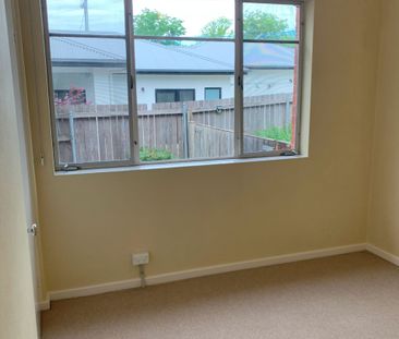 5 Jansz Crescent, Griffith - Photo 3