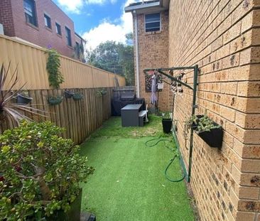 2/54 Minneapolis Crescent, Maroubra NSW 2035 - Townhouse For Rent |... - Photo 2