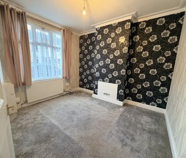 Norwich Road, Lowestoft - Photo 3