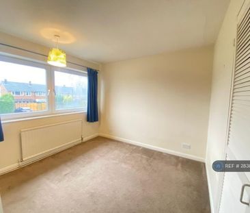 3 bedroom terraced house to rent - Photo 4