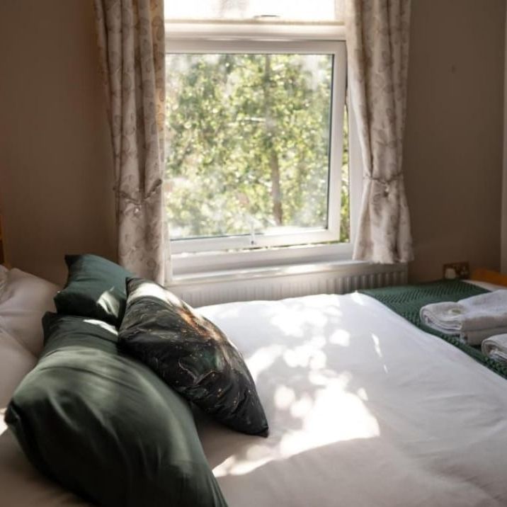 Room in a Shared House, Louise Road, E15 - Photo 1