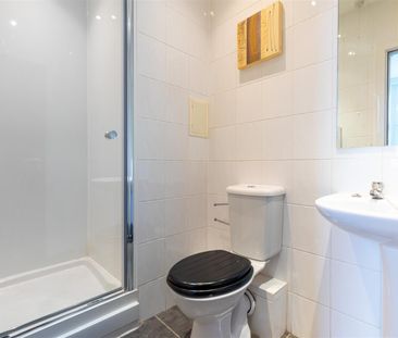 2 bed apartment to rent in Northumberland Street, City Centre, NE1 - Photo 5