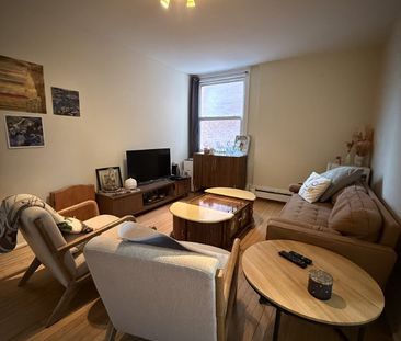 347 Elgin Street - B - Photo 2