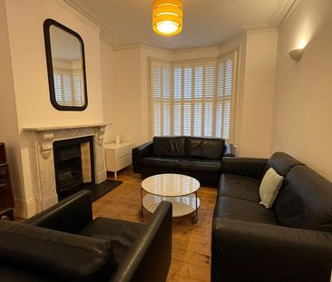 5 Bed Terraced House, Scawen Road, SE8 - Photo 2