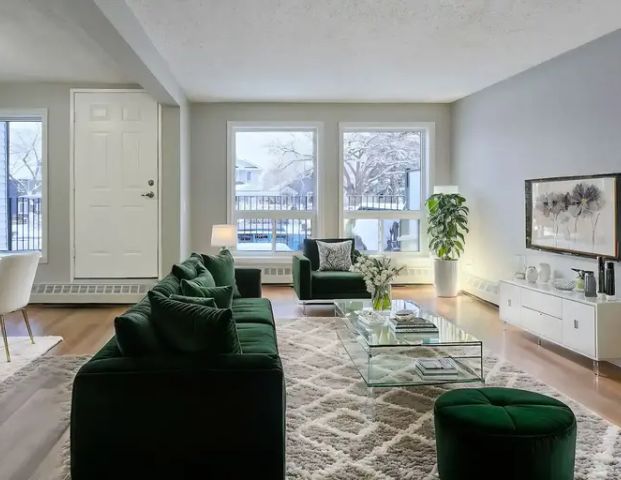 Spacious Renovated Two-Storey Two Bedroom Townhouse At Park and Rec Centre | 2206 30 Street Southwest, Calgary - Photo 1