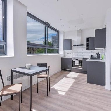 Fantastic studio in the City Centre with your bills included! - Photo 1