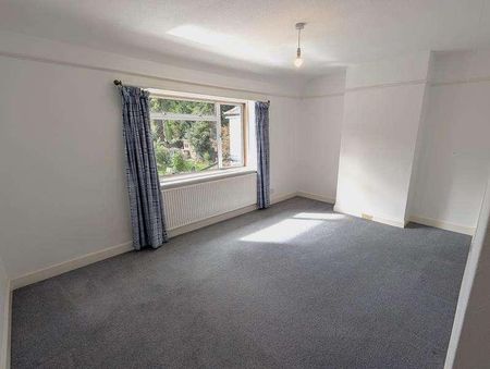 Woking, Surrey, GU22 - Photo 5
