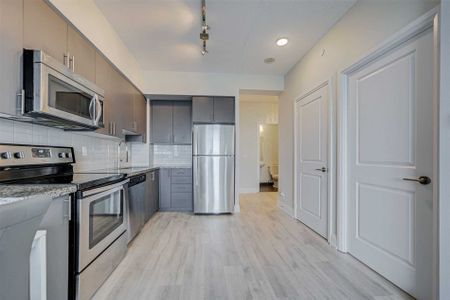 For Lease - 7890 Bathurst Street Unit# 2002, Vaughan, Ontario - Photo 2