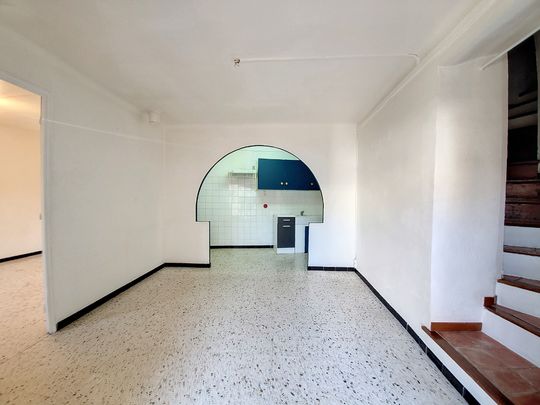 Noves : Appartement T3 avec double séjour, - Photo 1