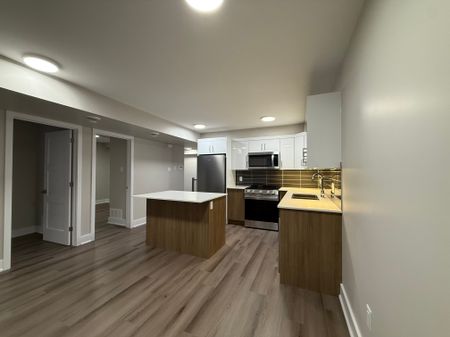 342 Fifth Avenue - Photo 5