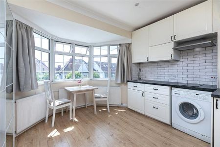 Studio to rent - Photo 5