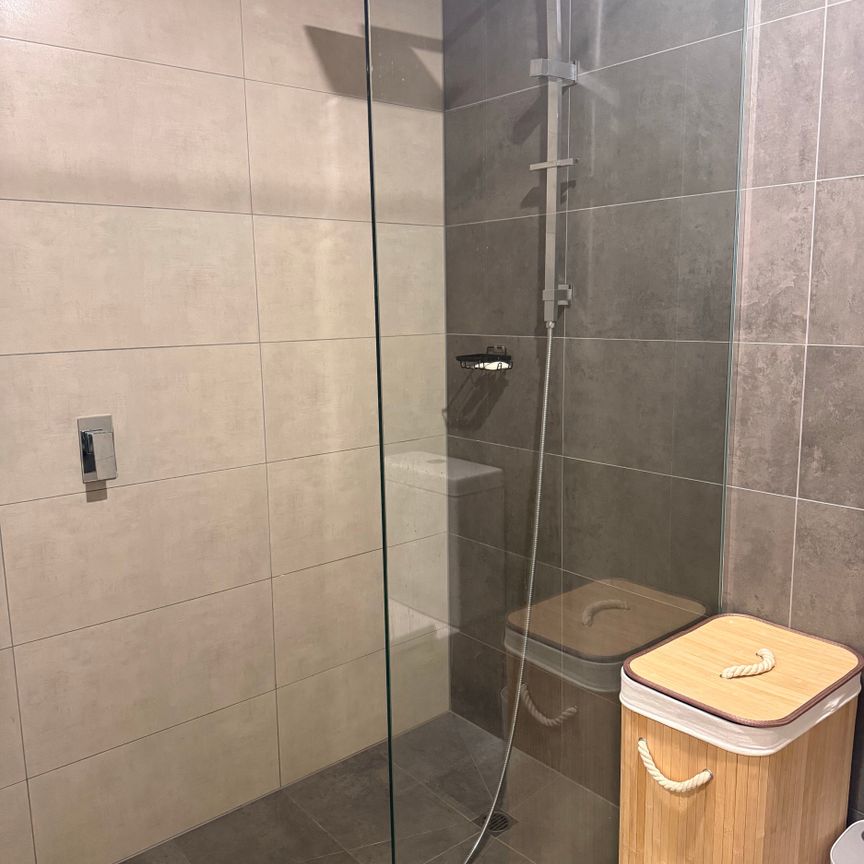 Murrumbeena - Photo 1