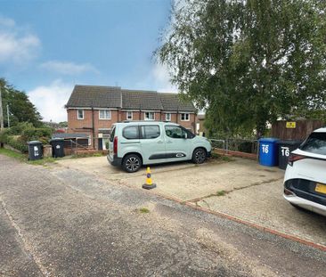 2 bedroom end of terrace house to rent - Photo 1