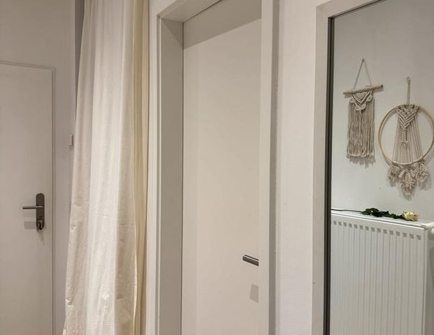 1 Zimmer Wohnung zur Untermiete **Potential zur Hauptmiete** - Foto 1