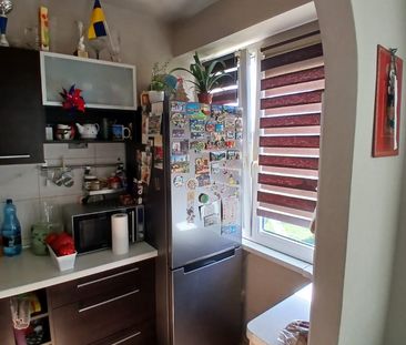 2 pokojowe mieszkanie, 32.18m2, IV piętro, umeblowane, Os. Asnyka - Zdjęcie 5