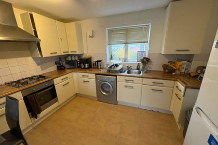 83 Frederick Drive - Photo 5