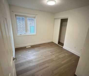 For Lease - 123 Major Crescent, Aurora, Ontario - Photo 2