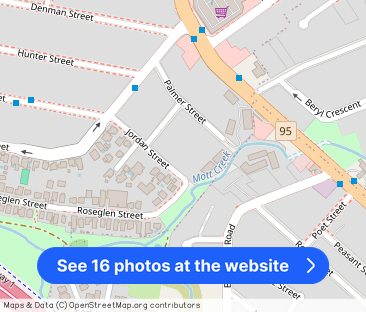 “Spacious Top-Floor 1-Bedroom Apartment in Leafy Greenslopes” - Photo 1