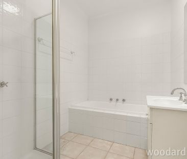 Single-level villa with own street front - Photo 4