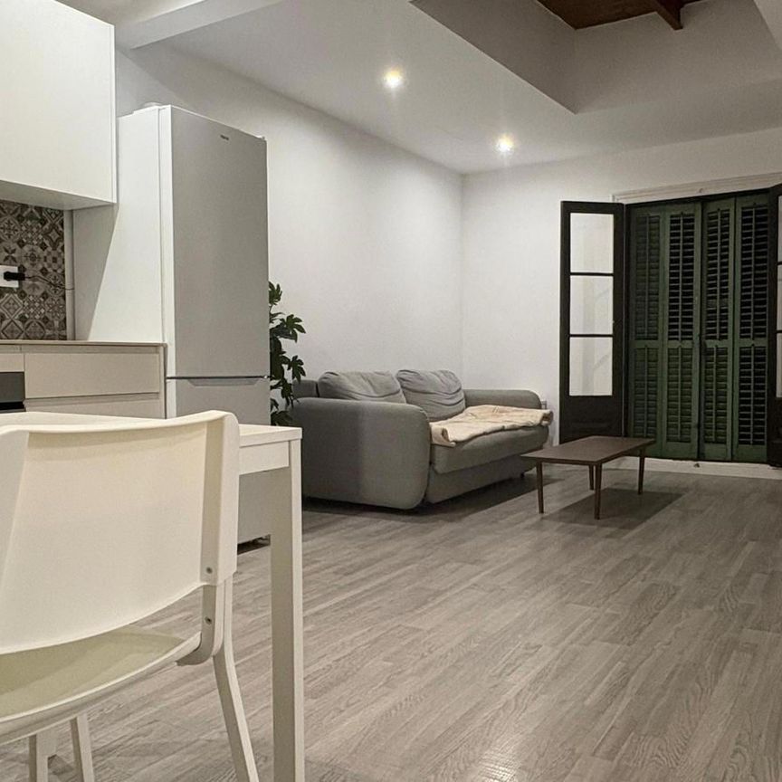 Piso de alquiler en Cervantes, Barri Gòtic - Photo 1