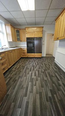 Humbledon Park, Sunderland, Tyne And Wear, SR3 - Photo 1