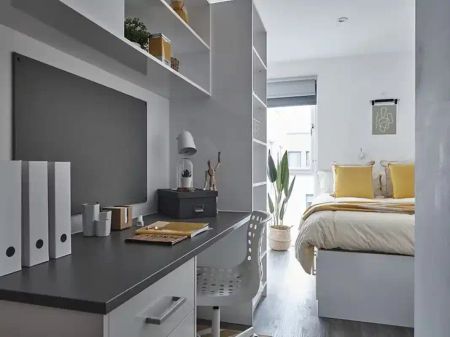 3 Bed Standard Ensuite - Photo 3