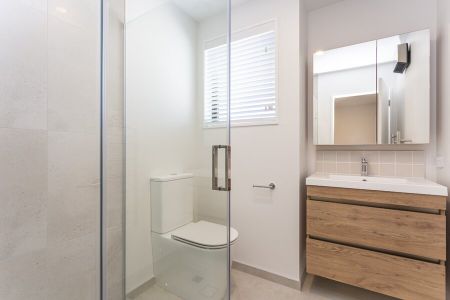 Brand new two bedroom townhouse! - Photo 2