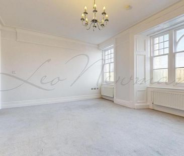 4 bedroom flat to rent - Photo 2