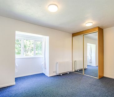 Flat to rent in Lowdell Close, West Drayton, UB7 - Photo 6