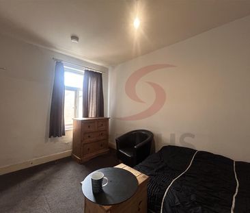 Fosse Road South, LE3, Leicester - Photo 1