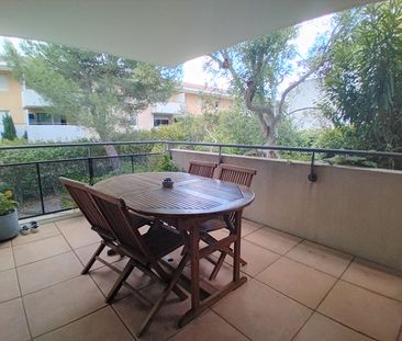 AIX LA DURANNE APPARTEMENT T3 MEUBLE AVEC TERRASSE ET GARAGE, - Photo 1