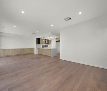 Beauty Family Home! - Photo 1