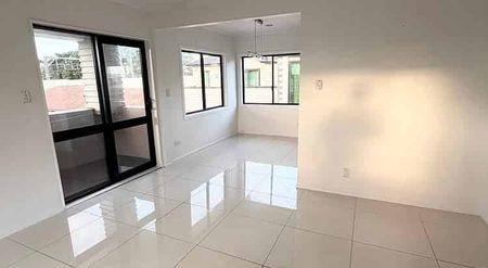 Flexible 3 Bedroom or 6-Bedroom Home in Papatoetoe - Photo 2