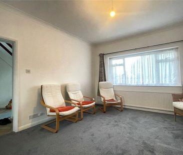 5 bedroom detached house to rent - Photo 2