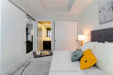For Lease - 101 Charles Street Unit# 318, Toronto, Ontario - Photo 3