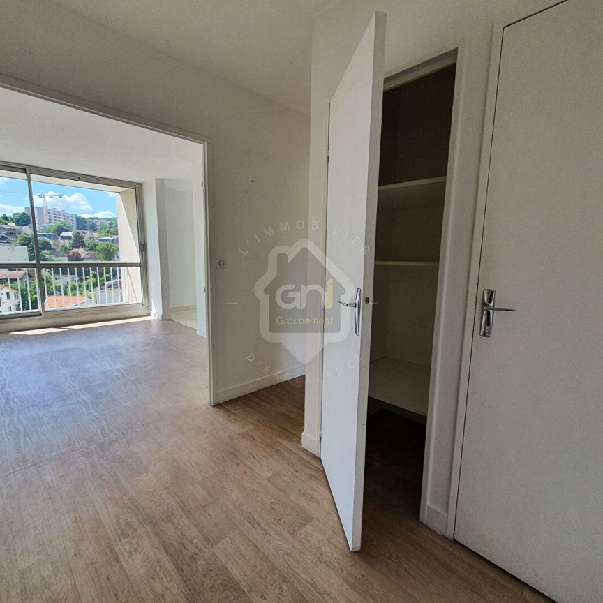 Chaville, 92370 - Photo 1