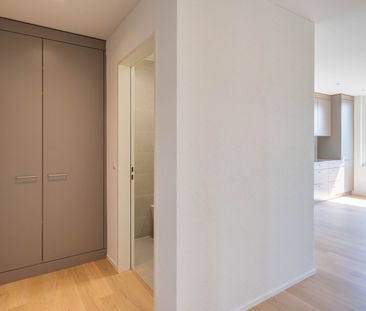 Moderne 3.5-Zi.-Wohnung mit Aussicht in Uzwil - Photo 4