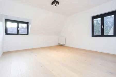 Vrijstaande villa in hartje Sint-Martens-Latem - Foto 3