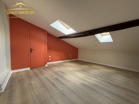 CHARLIEU CENTRE T2 RENOVE - Photo 3