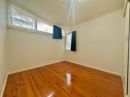 Ideal Coastal Home - Comfortable & Convenient - Photo 3