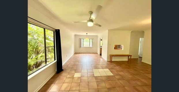 Charming 3-Bedroom Character Home in Yeronga - Photo 1