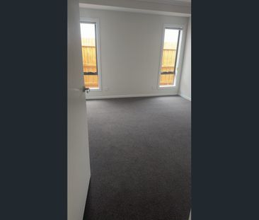 #BRAND NEW # For Lease - 37 Cranberry Crescent, Thornhill Park VIC ... - Photo 1