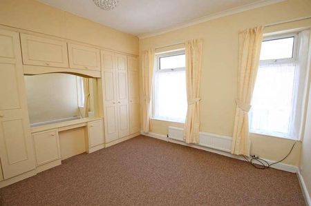 Hampton Road, Urmston, Manchester, M41 - Photo 2