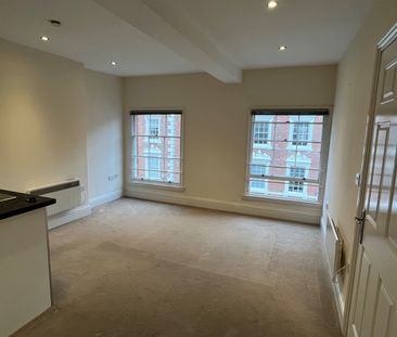 2 Bed Flat, Regent Street, NG1 - Photo 1