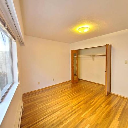 Marpole bright 1 bedroom unit with balcony - Photo 3