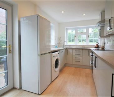 4 bedroom detached house to rent - Photo 1